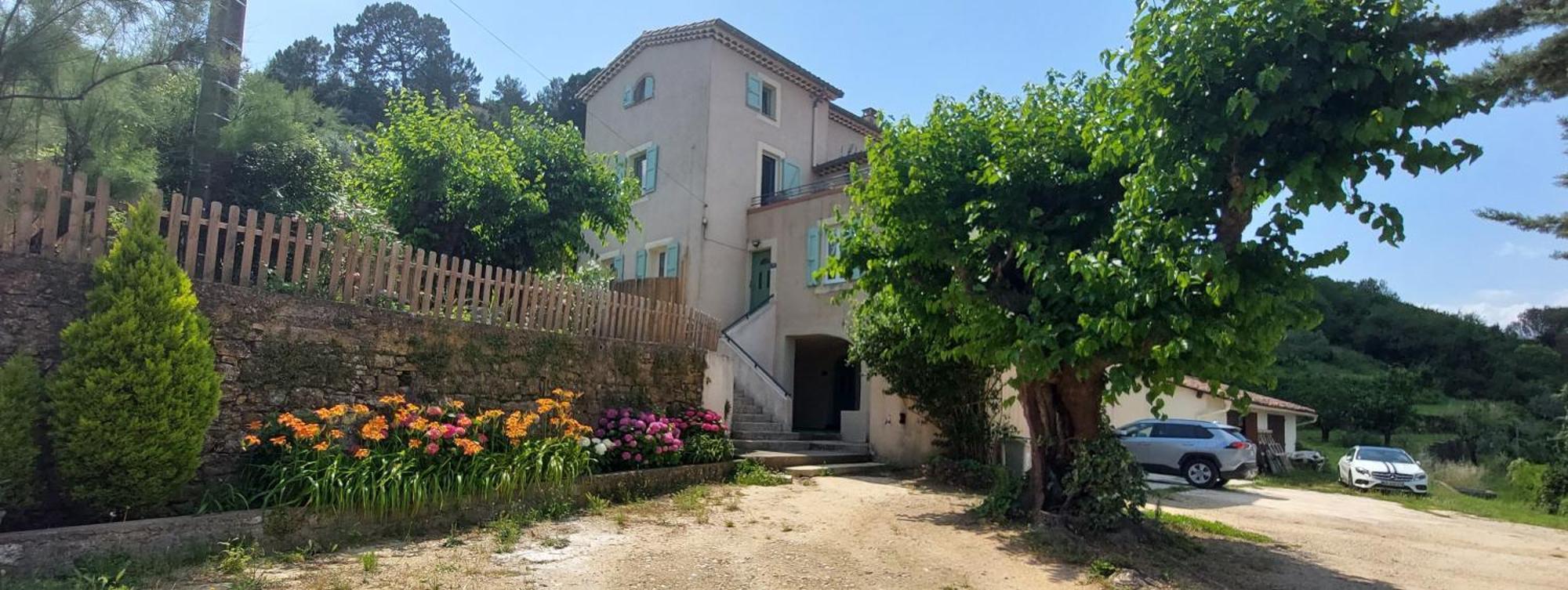 Apartment De Trepeloup *